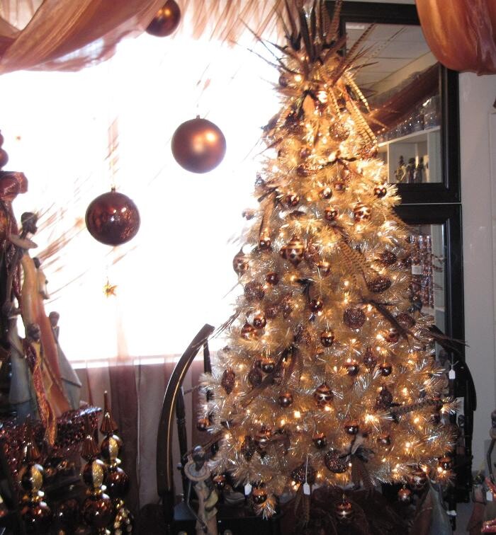 Images The Christmas Hut