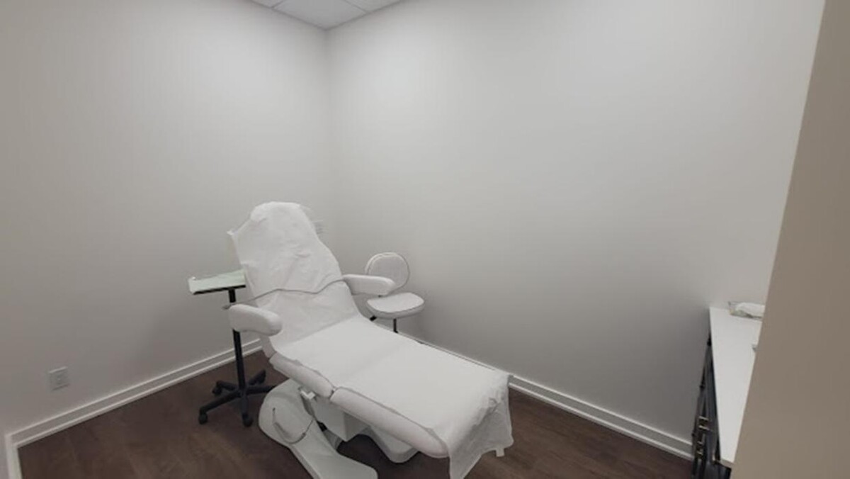 Images Dr Wrinkle Away Stouffville Ballantrae Cosmetic Clinic | Filler | Botox | Acne | Laser
