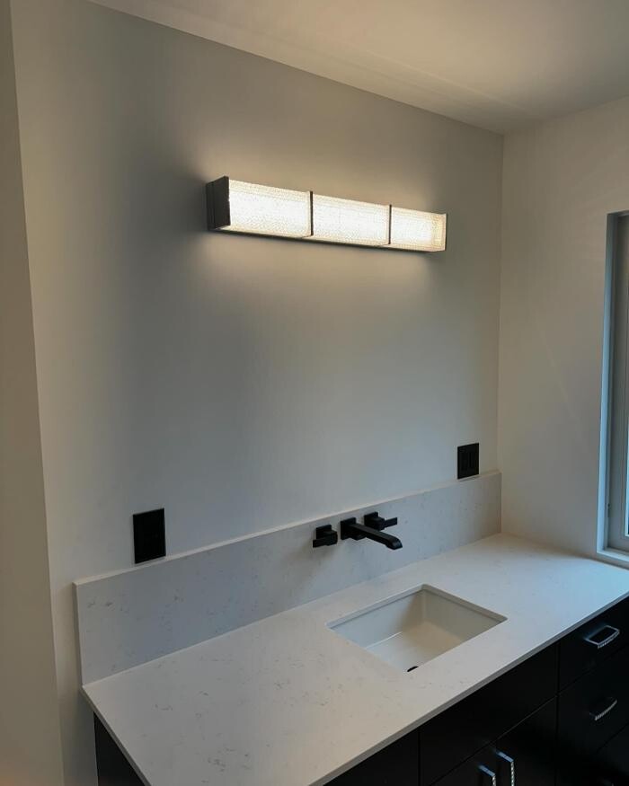 Images North Erie Electric Ltd.