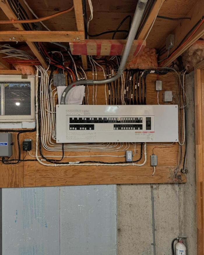 Images North Erie Electric Ltd.