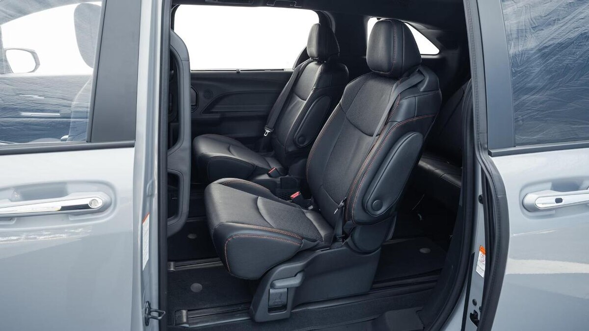 Images Toronto Airport Limo Taxi