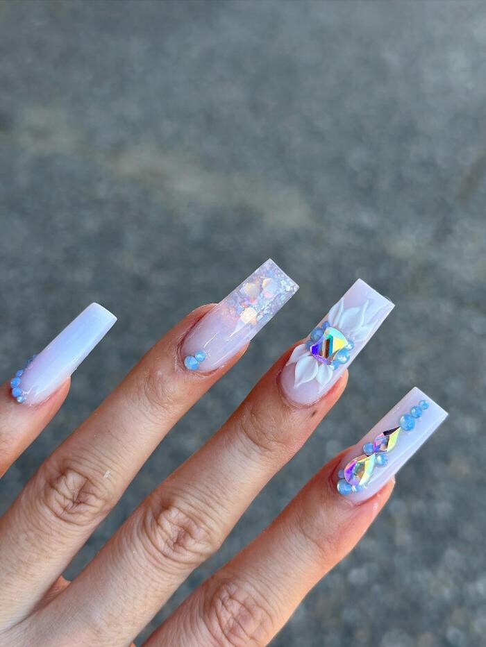 Images Leo Nail Lash Lounge