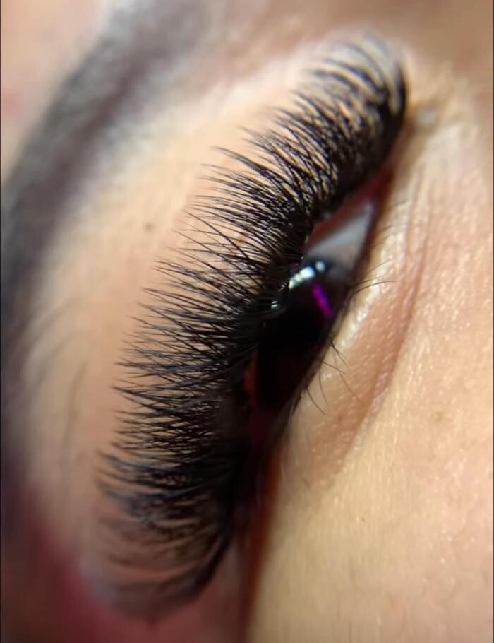 Images Leo Nail Lash Lounge
