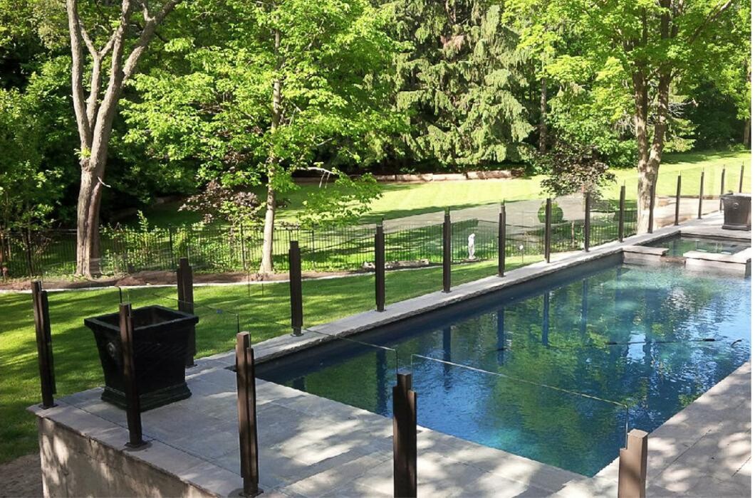 Images Ottawa Deck and Rail
