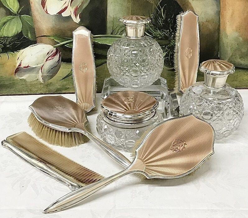 Images Toronto Antiques on King