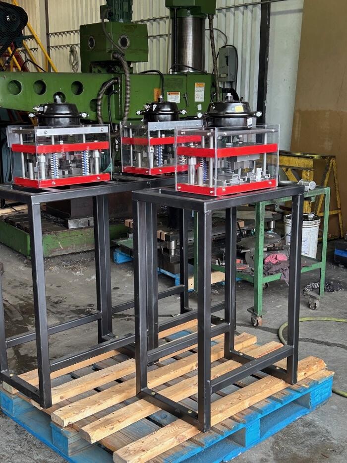 Images Poinçons Mirabel