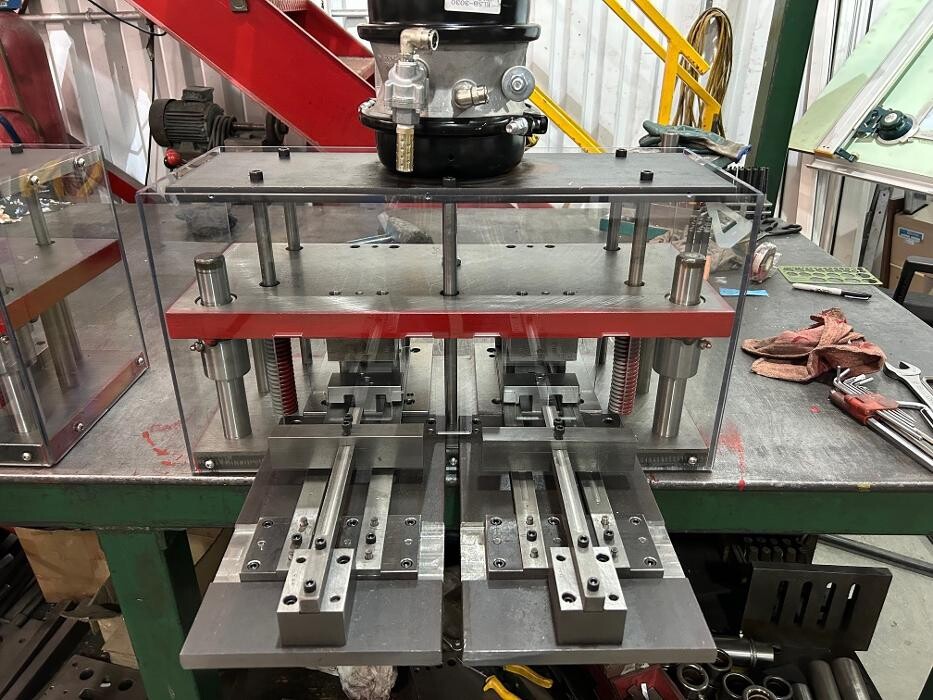 Images Poinçons Mirabel