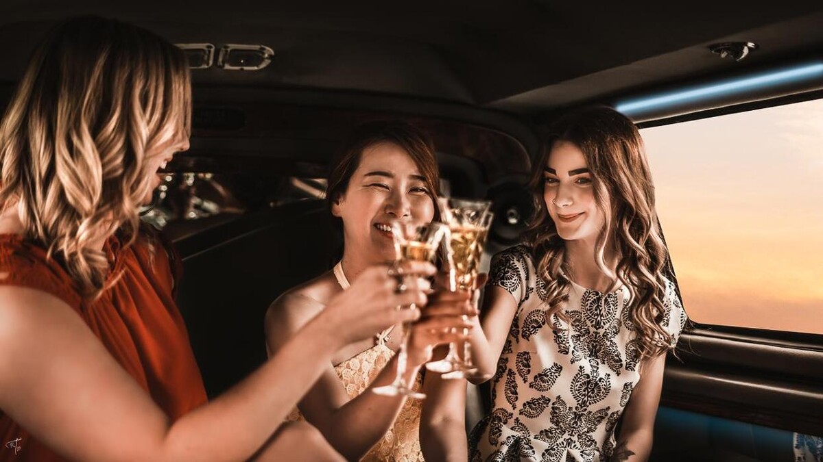 Images Kelowna Limo Service (Enchanted Limo)
