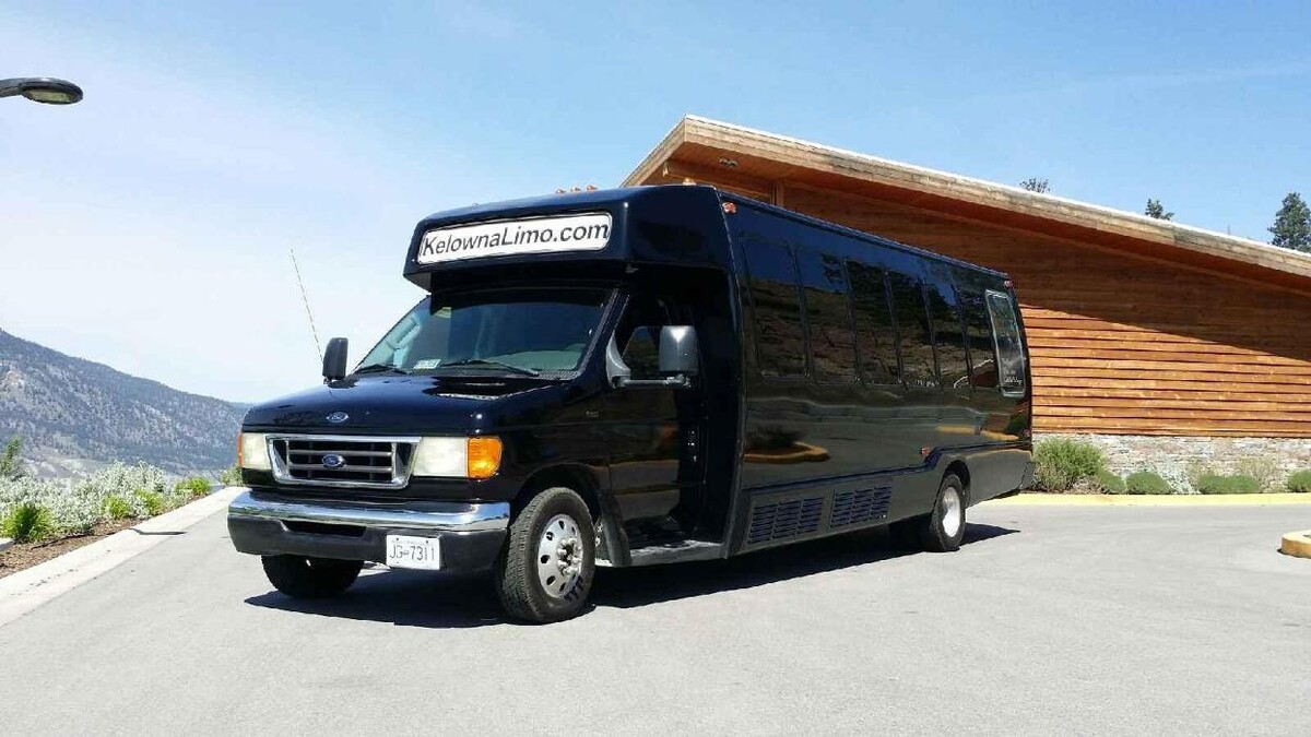 Images Kelowna Limo Service (Enchanted Limo)