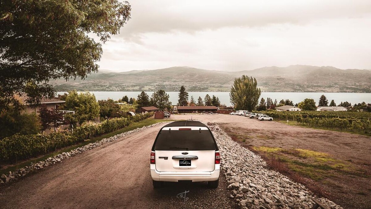 Images Kelowna Limo Service (Enchanted Limo)