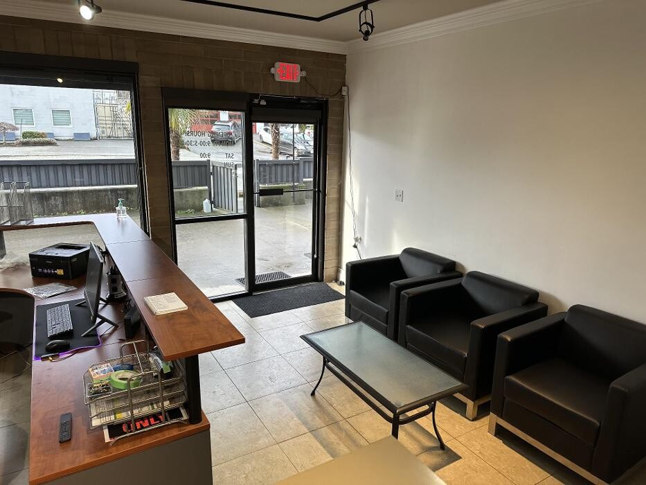 Images Excellence Auto Glass Burnaby