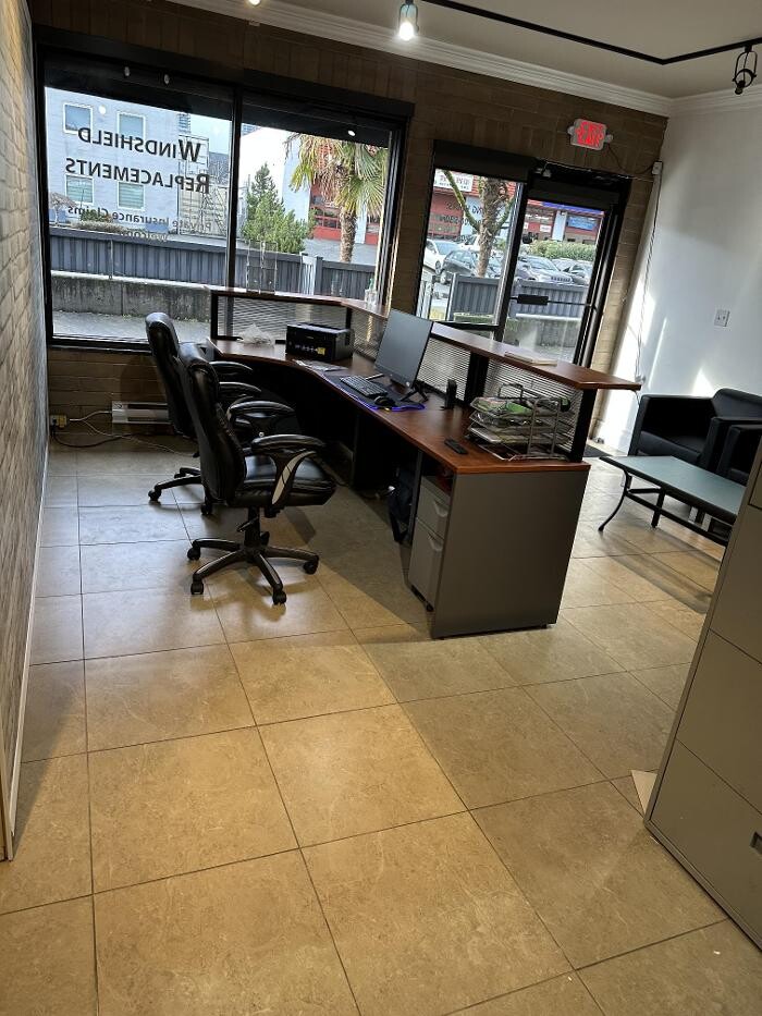 Images Excellence Auto Glass Burnaby