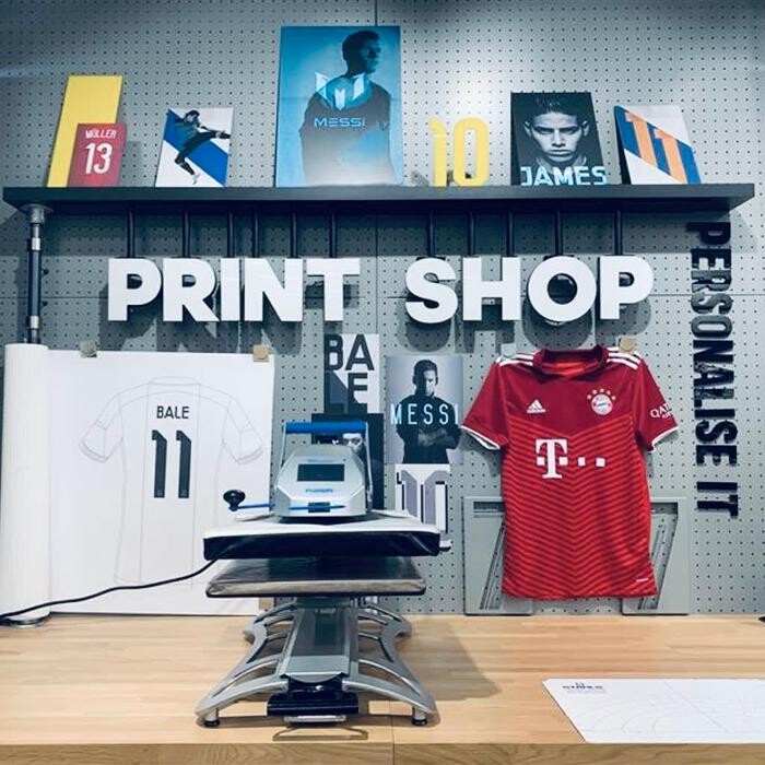 Images adidas Store Oshawa