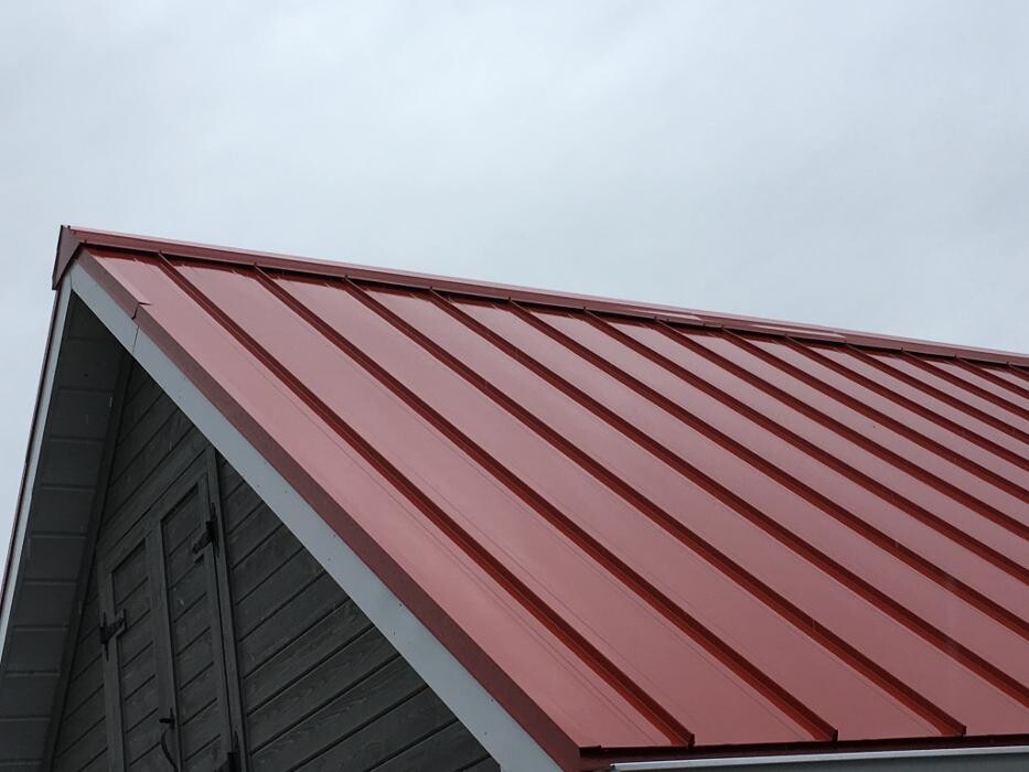 Images OC Licensed Carpenter