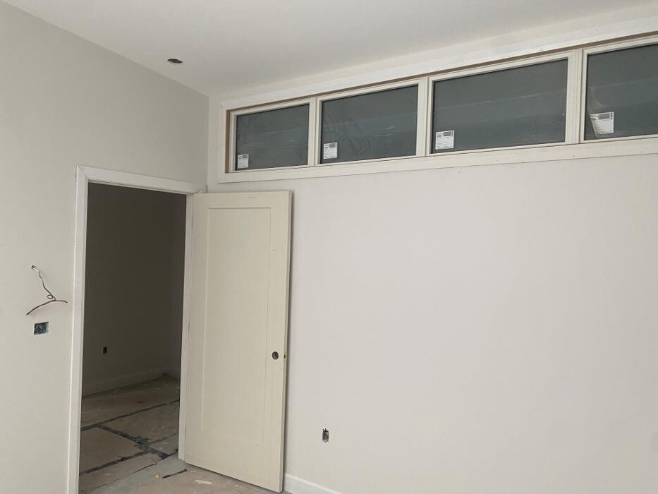 Images OC Licensed Carpenter