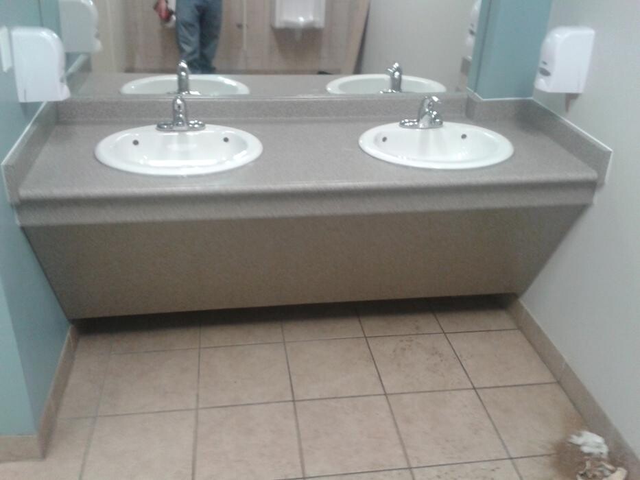 Images OC Licensed Carpenter