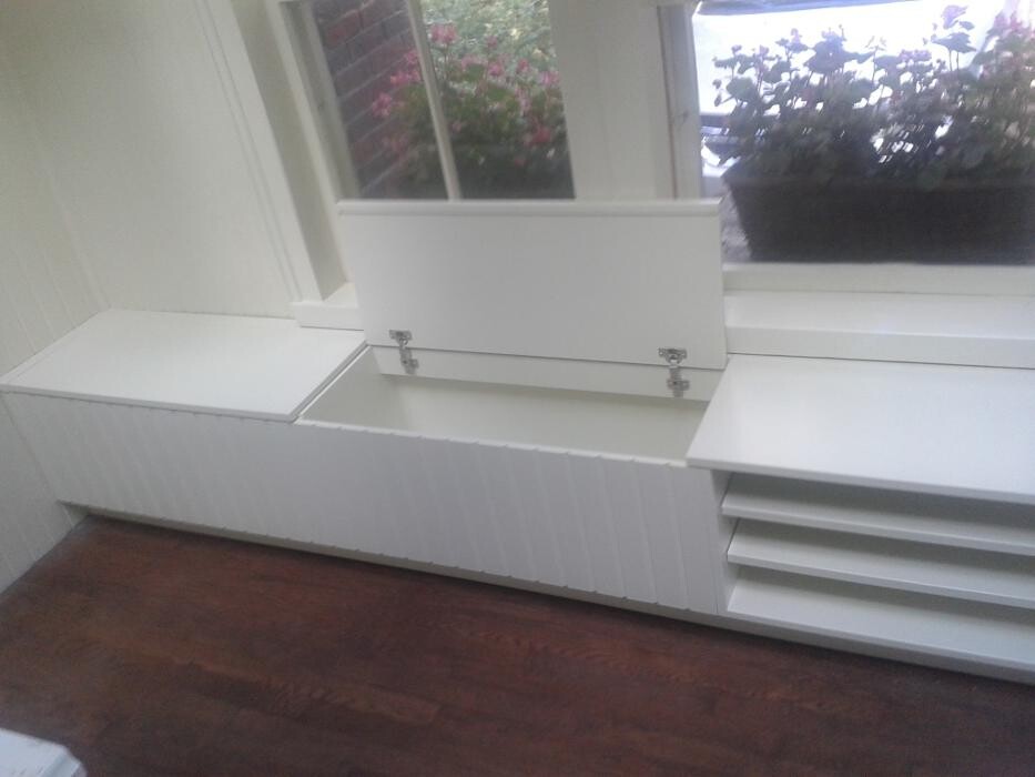 Images OC Licensed Carpenter