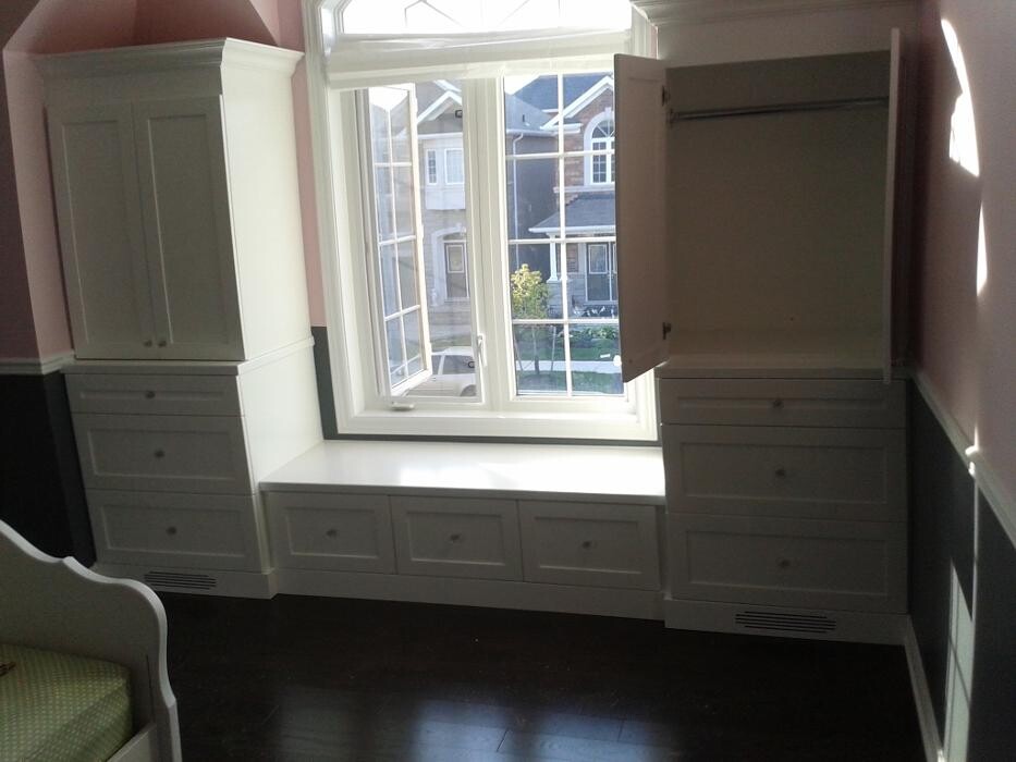 Images OC Licensed Carpenter