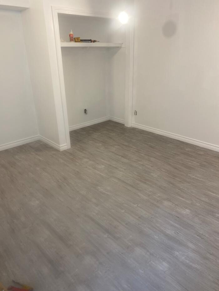 Images OC Licensed Carpenter