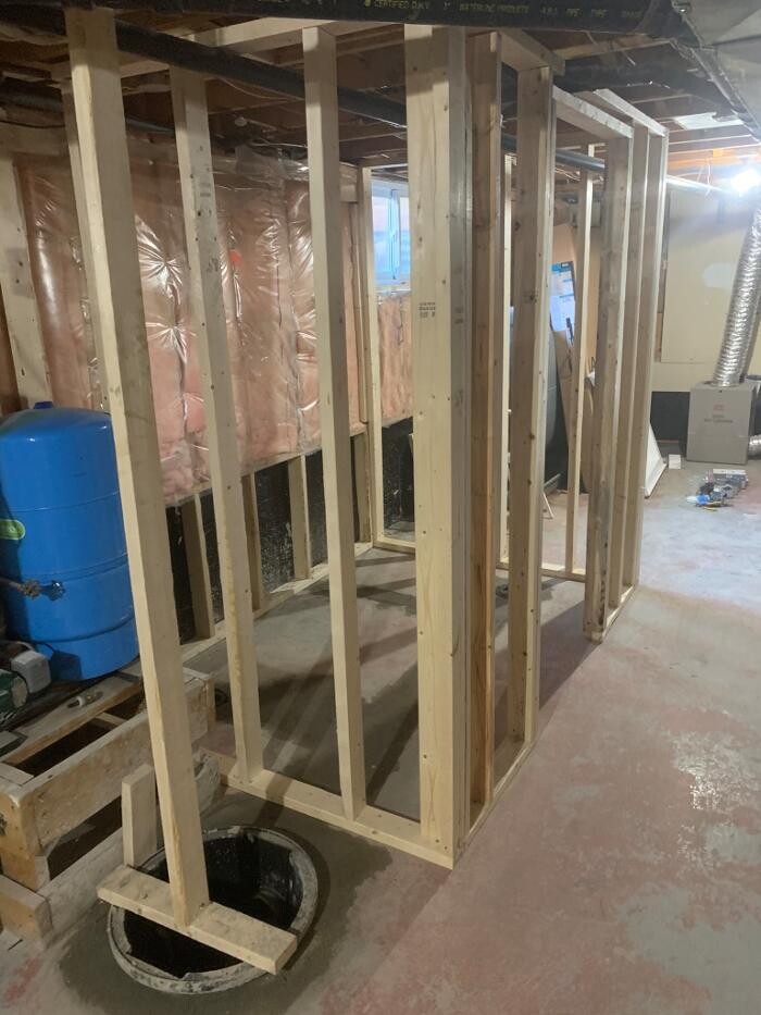 Images OC Licensed Carpenter