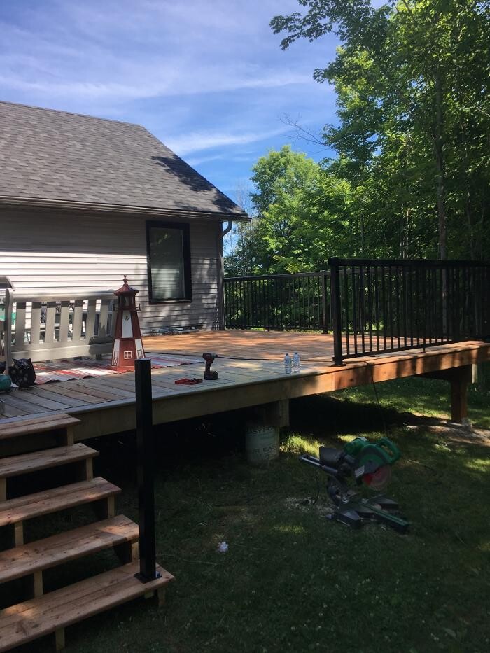 Images OC Licensed Carpenter