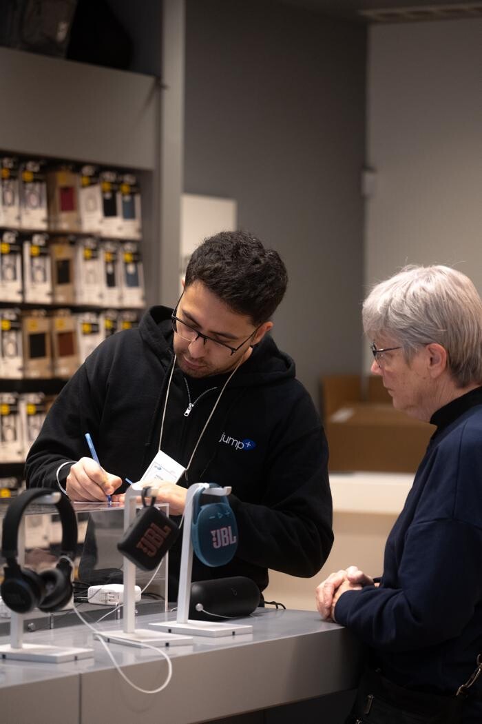 Images Jump+ | Apple Premium Partner