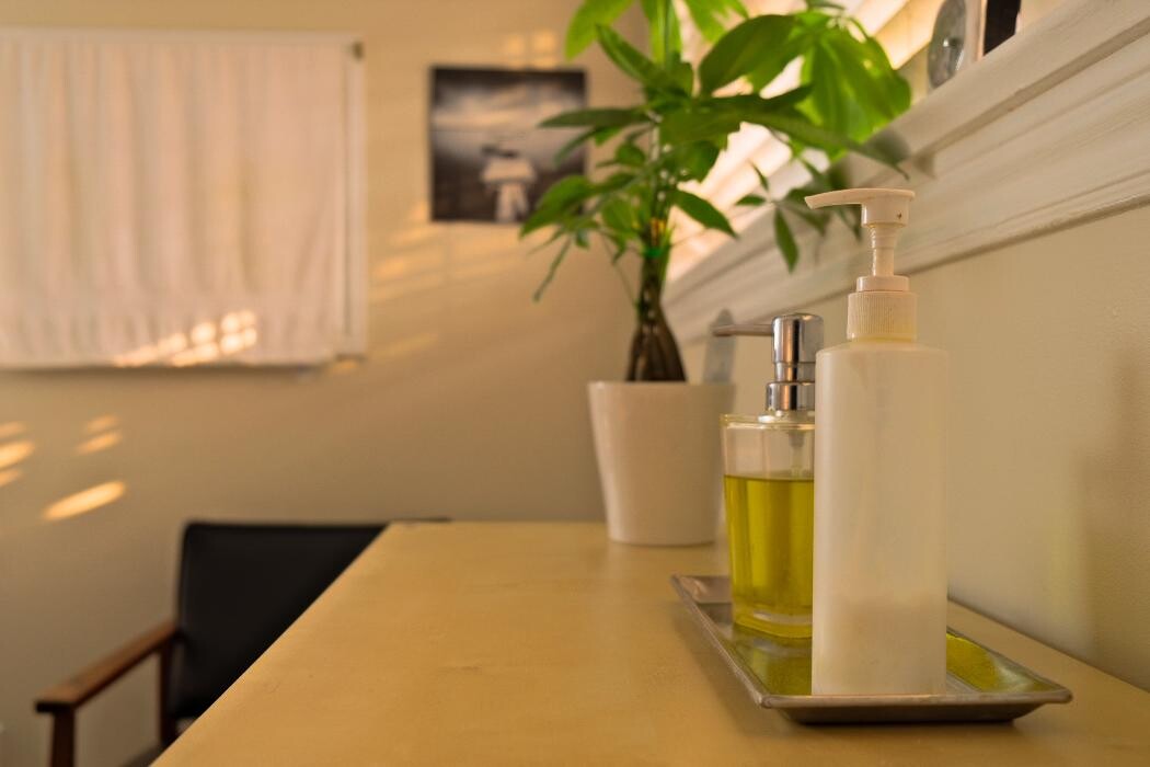 Images Rustic Massage Therapy And Physiotherapy Clinic