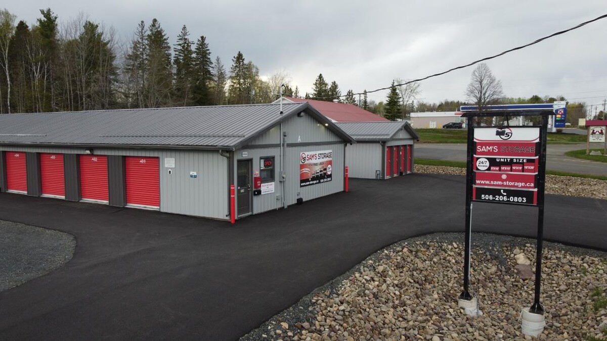 Images Sam's Storage & Dumpster (Online Rental 24/7)
