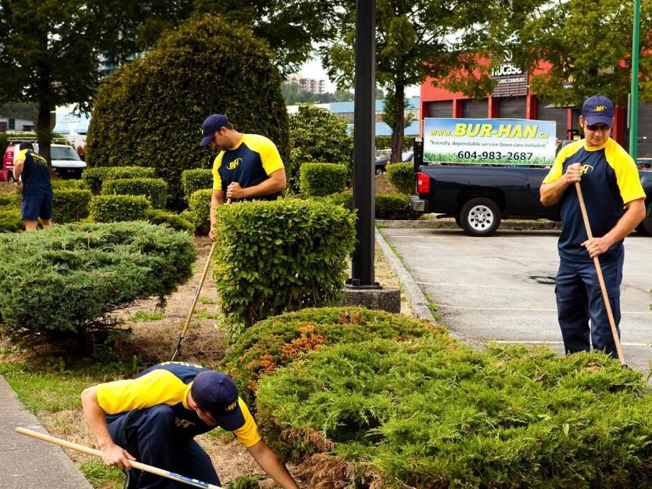 Images BUR-HAN Garden & Lawn Care