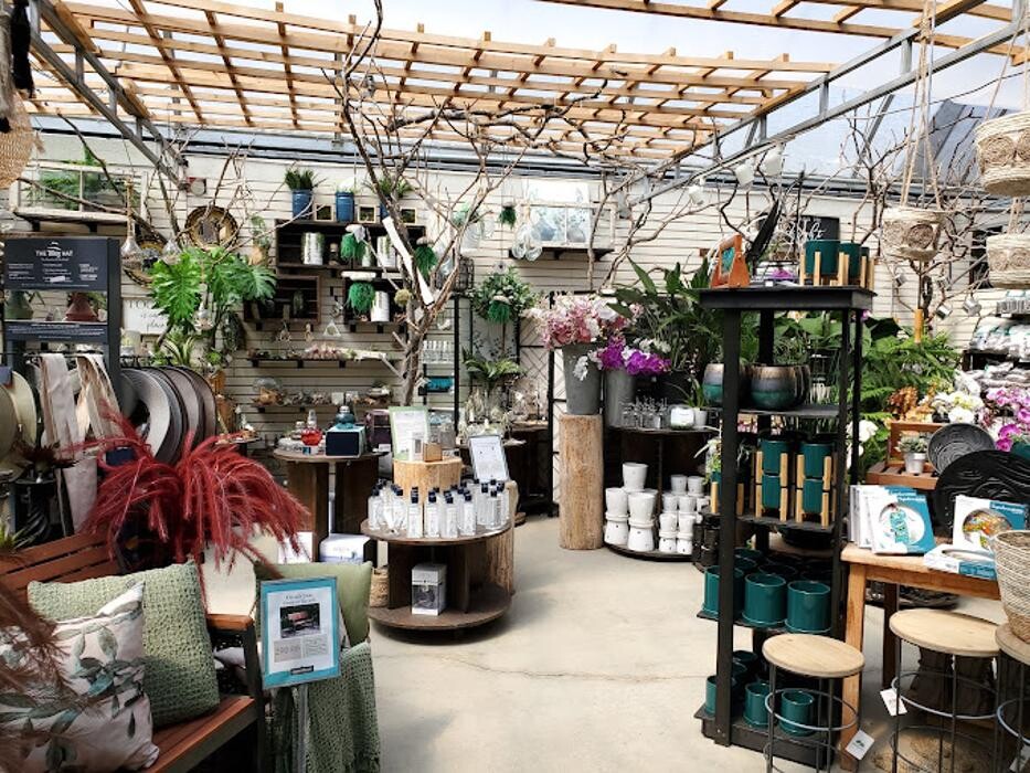 Images GARDENWORKS Saanich