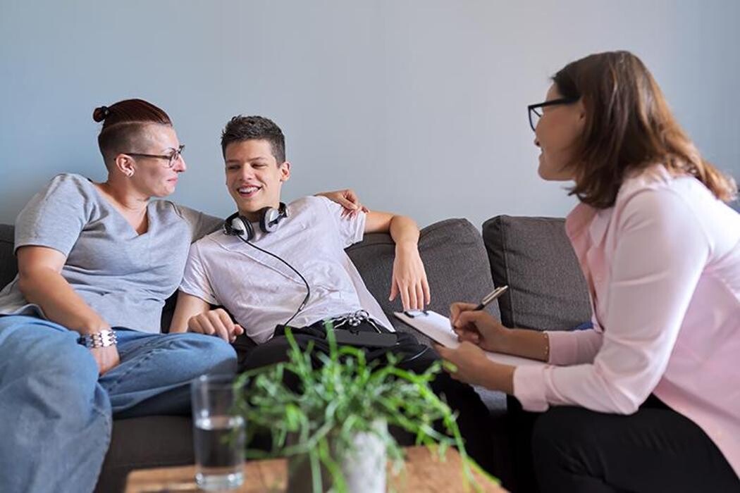 Images Toronto Counselling Centre for Teens