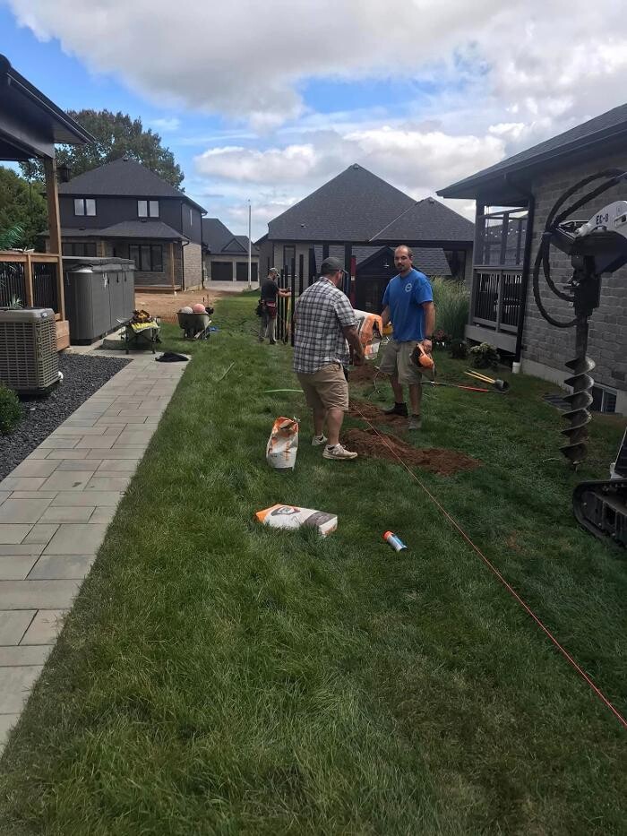 Images Barnim and Robertson Fence and Decks