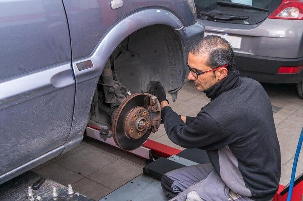 Images UNI-BODY Auto Collision