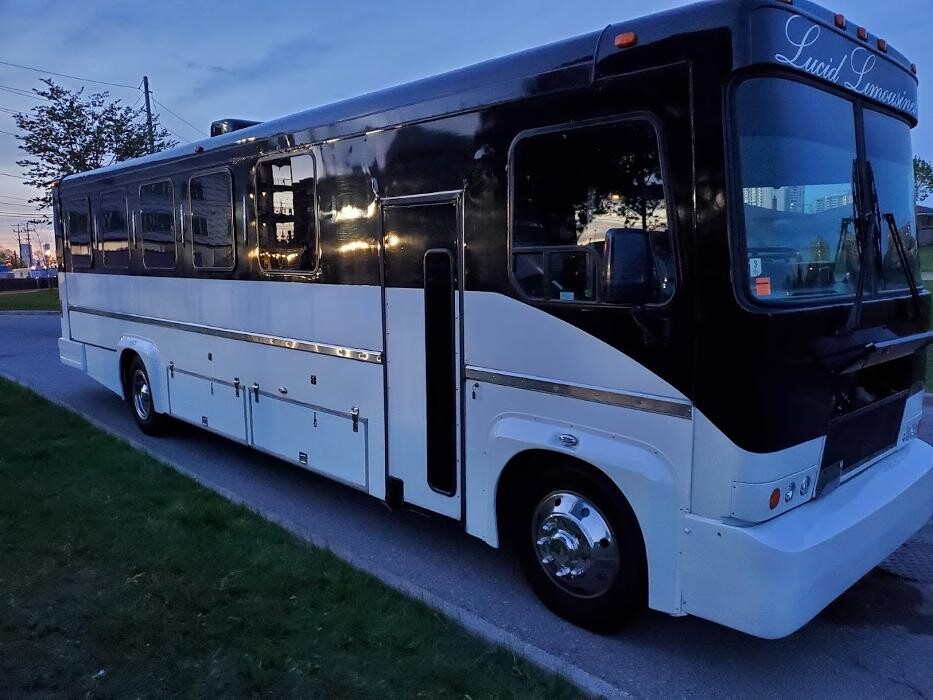 Images Lucid Limousines