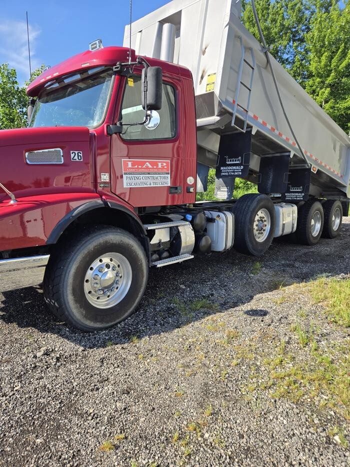 Images Larry's Asphalt Paving Co Ltd