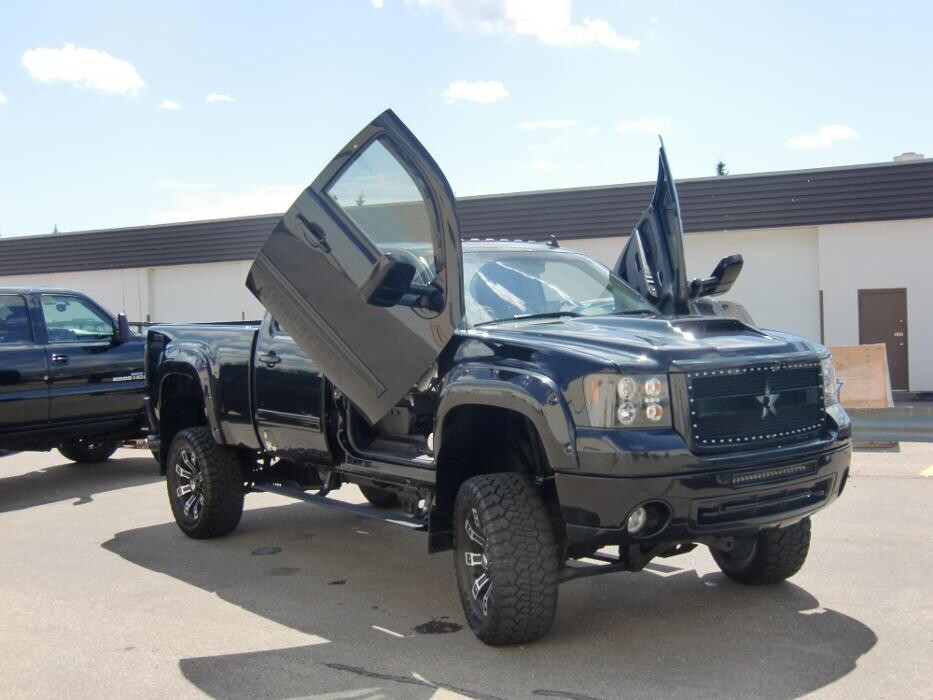 Images Buzz Box Liners & Truck Accessories