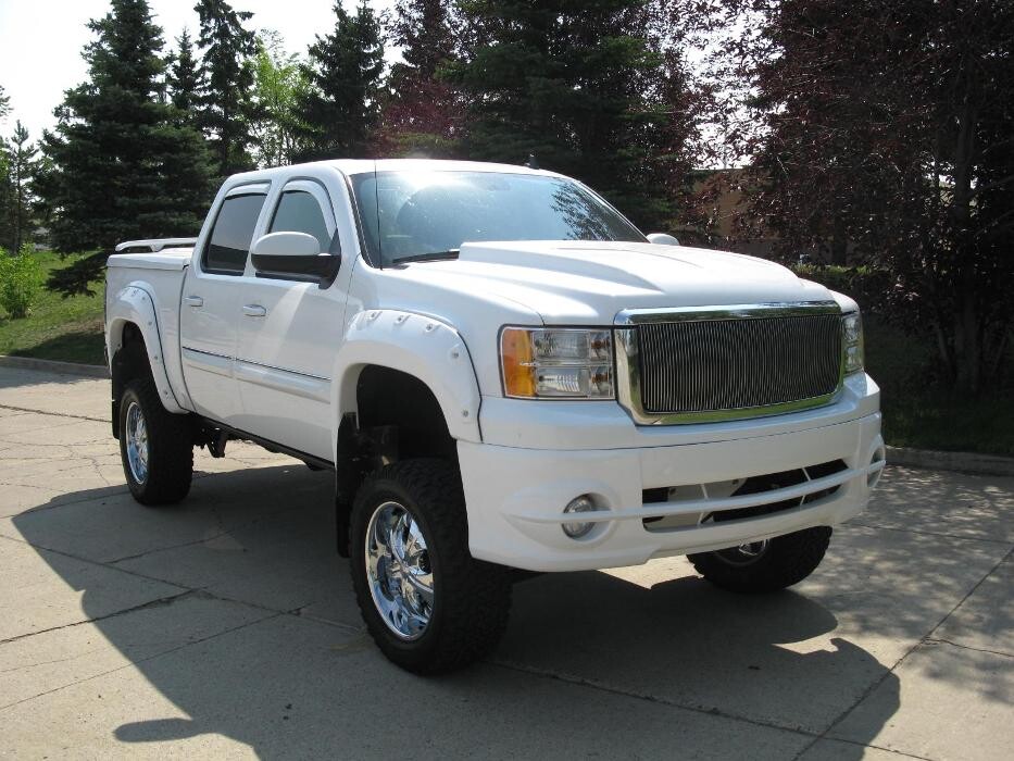 Images Buzz Box Liners & Truck Accessories