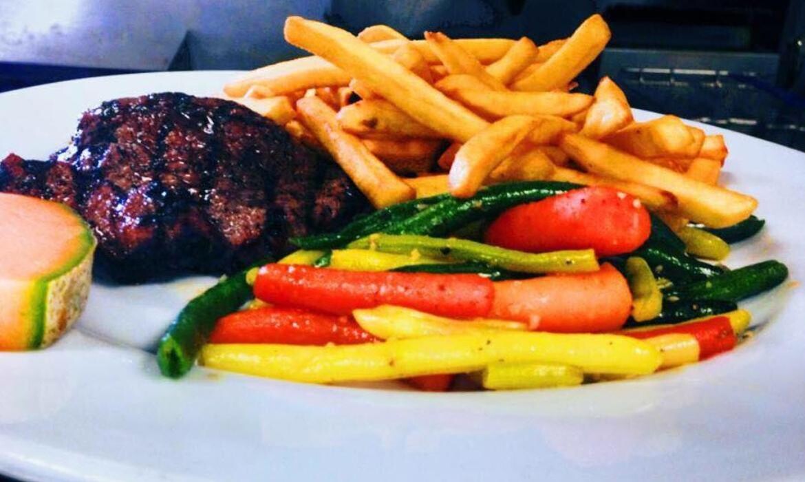 Images Smiley's Restaurant & Lounge