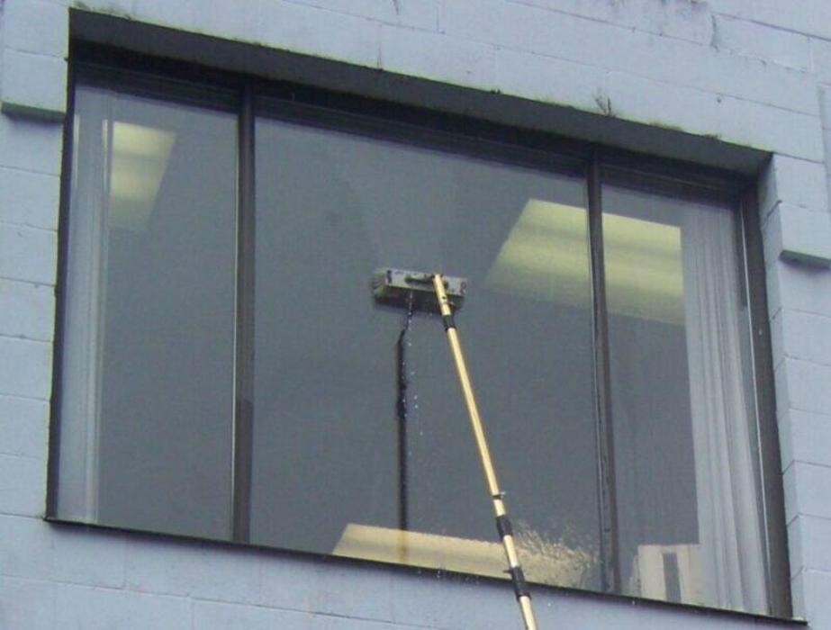 Images Metropolitan Building Maintenance ltd.