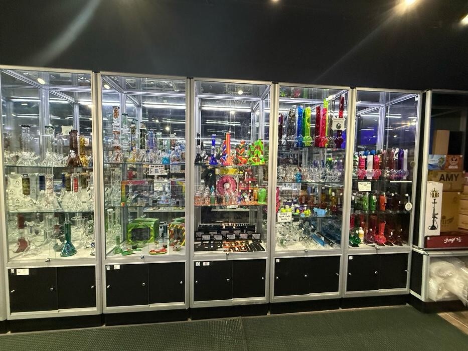 Images The Wee Smoke Shop Vaughan