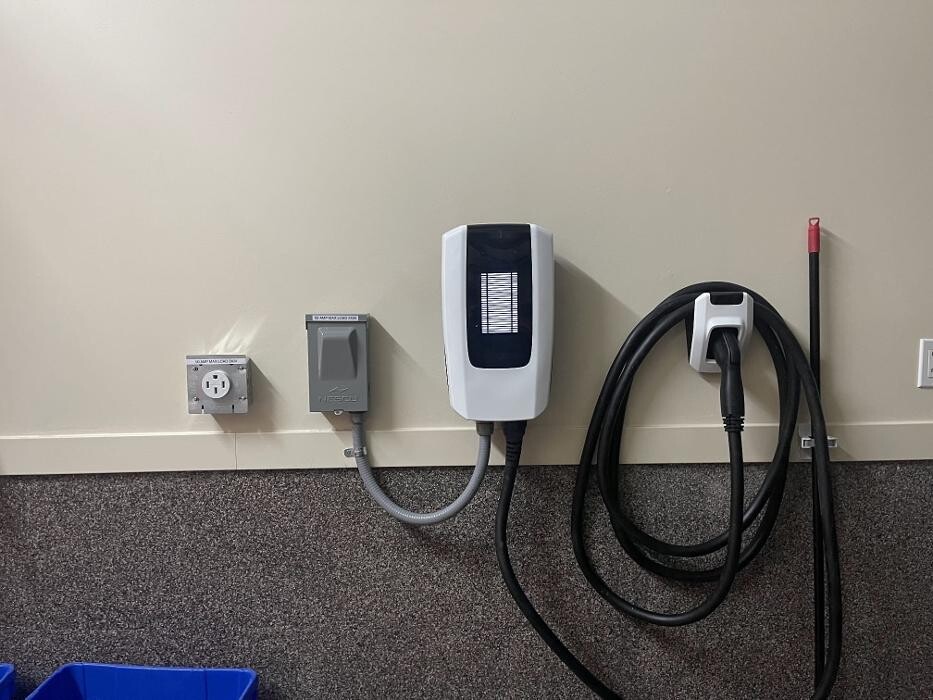 Images Maknotech Electric Inc.
