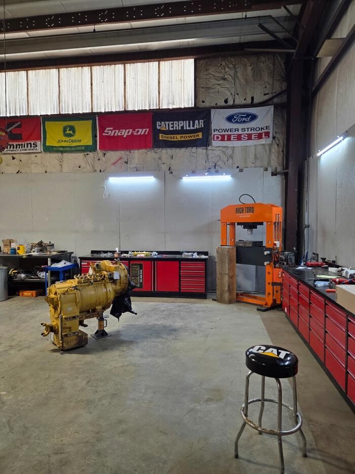 Images High Torq Heavy Equipment Service Ltd.