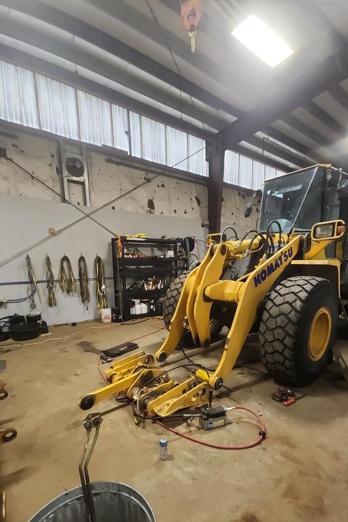 Images High Torq Heavy Equipment Service Ltd.