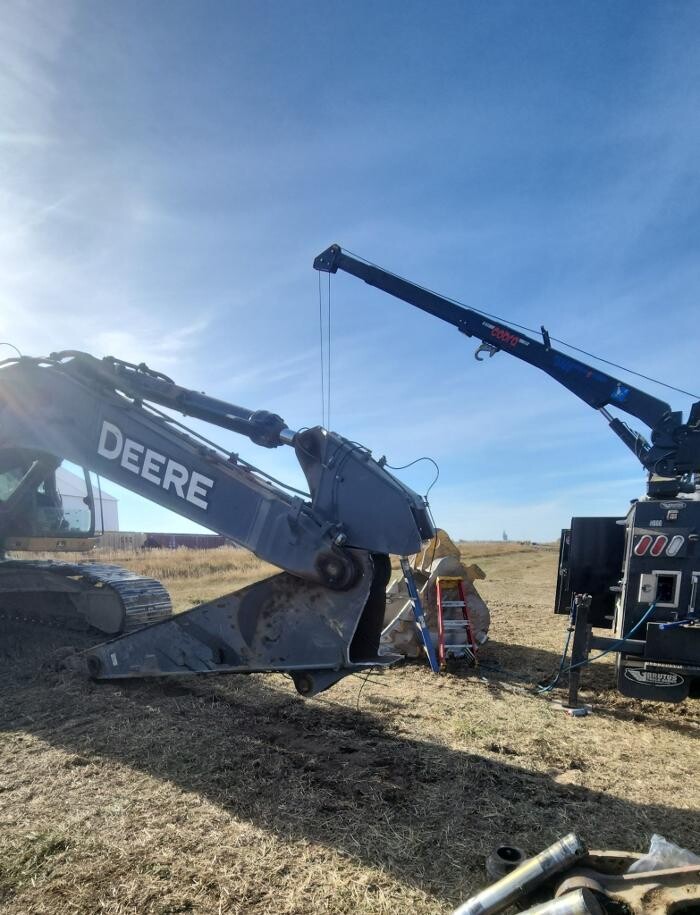 Images High Torq Heavy Equipment Service Ltd.