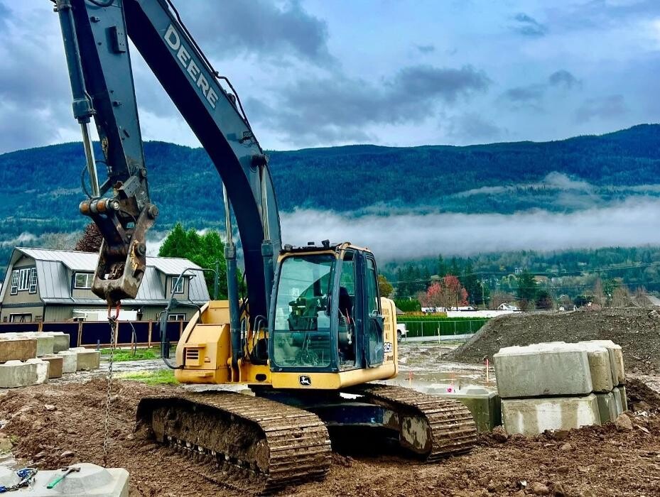 Images Vedder Excavating Ltd.