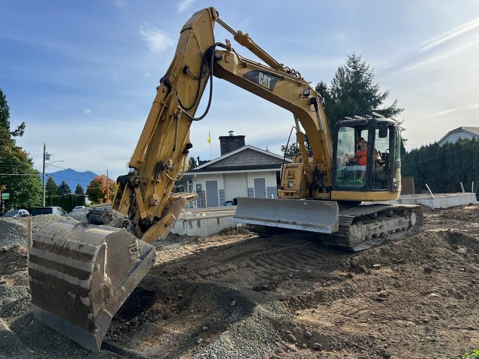 Images Vedder Excavating Ltd.