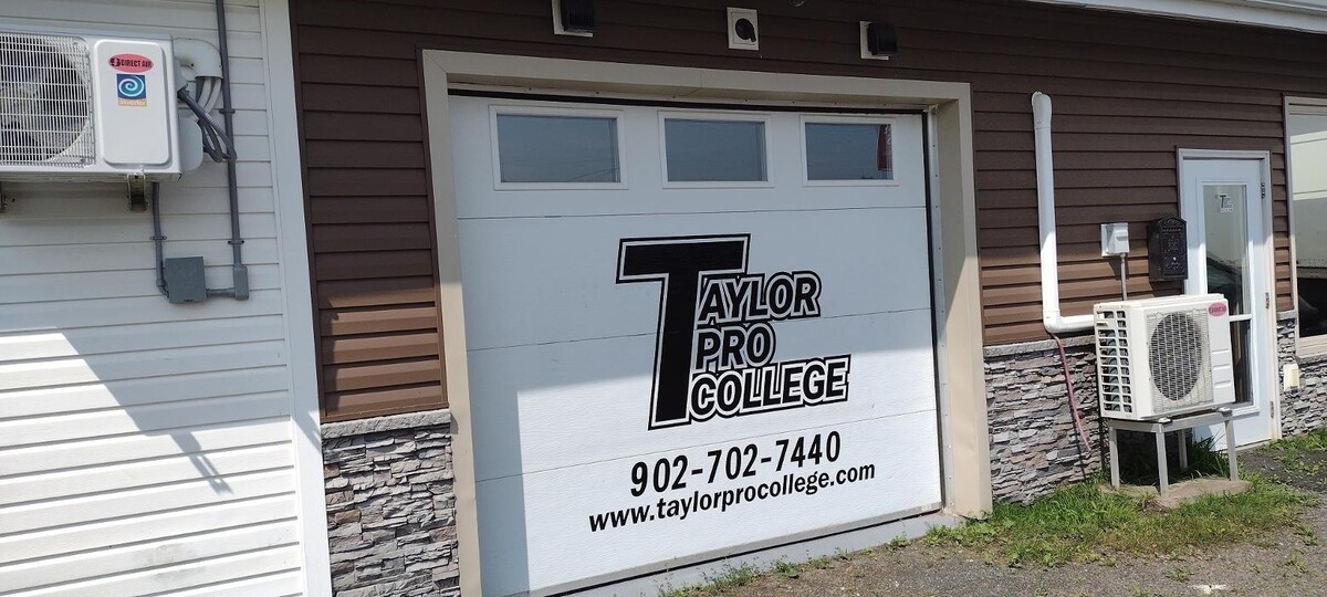 Images Taylor Pro College Ltd.
