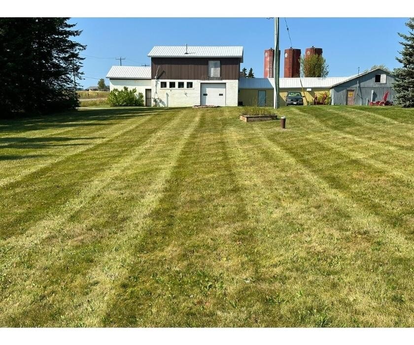 Images CharbonPro Lawn Care