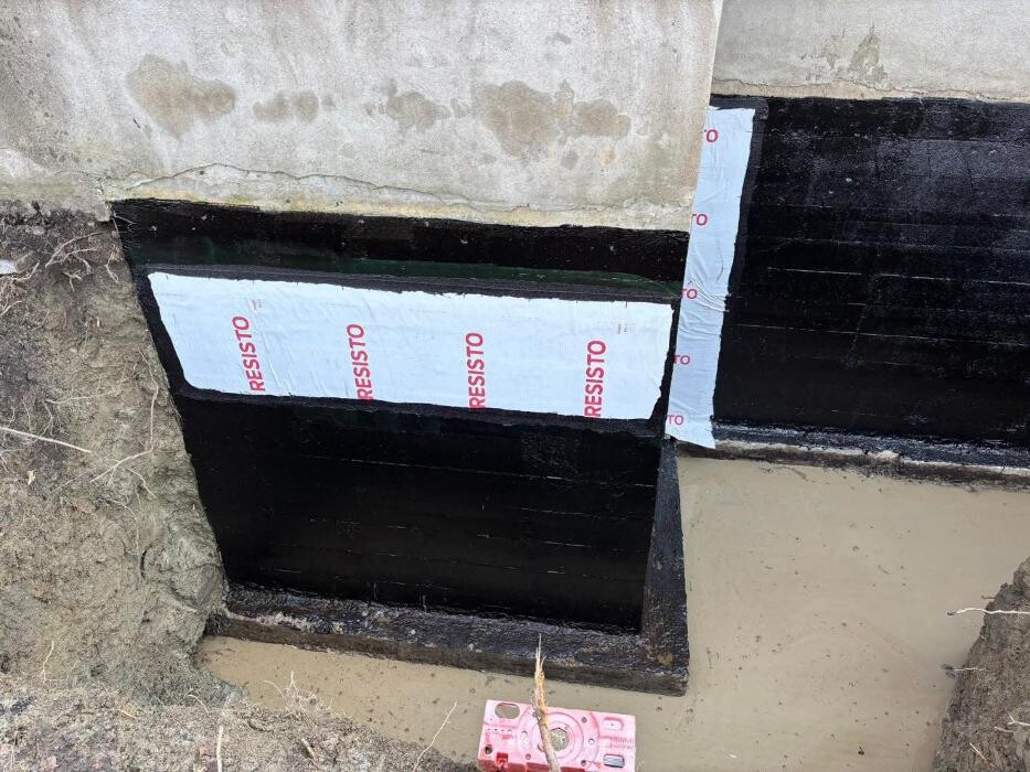 Images Drain & Fissure LM