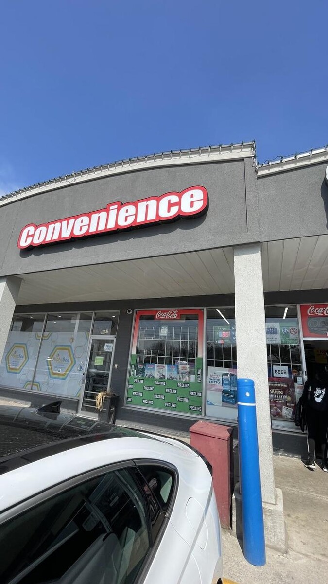 Images CoinFlip Bitcoin ATM - Midland Convenience (Eglinton East)